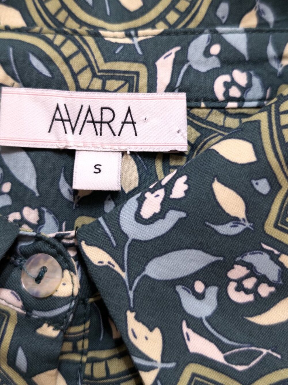 AVARA Flores Top S Green Medallion Tile Print Boho Peasant Blouse Bishop Sleeve - Picture 7 of 7